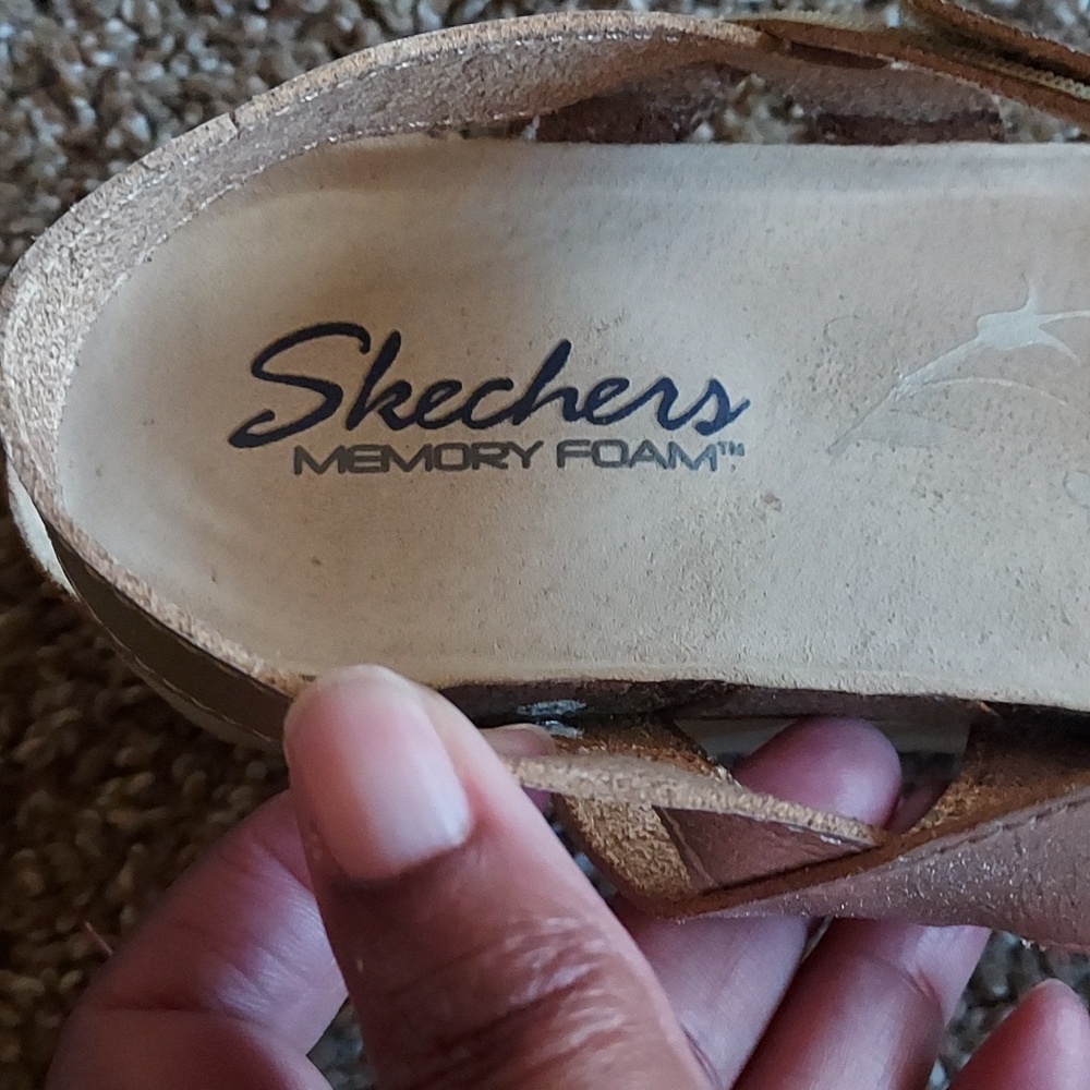 Skechers Women’s Metallic Strappy Sandal - Gold - Picture 3 of 5